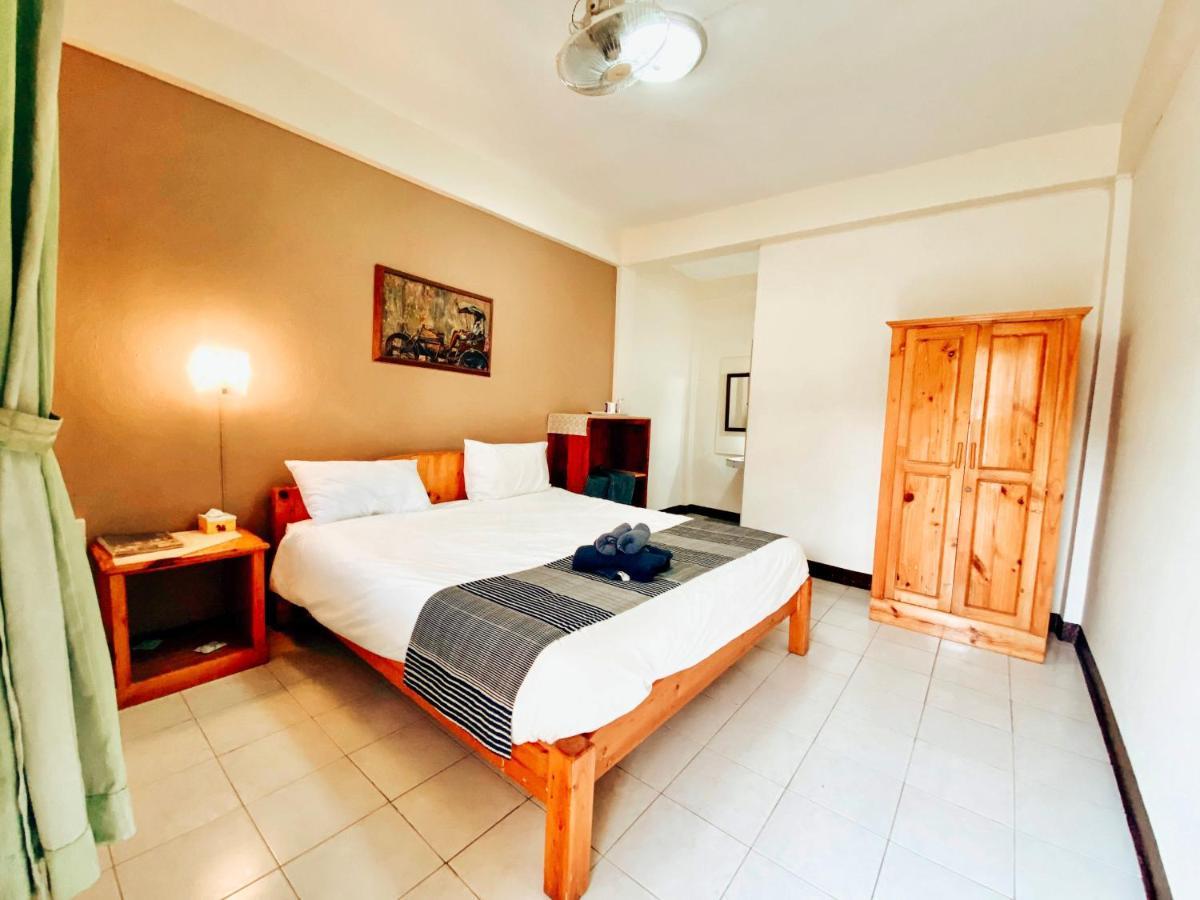 The Shire Guesthouse Chiang Mai Luaran gambar