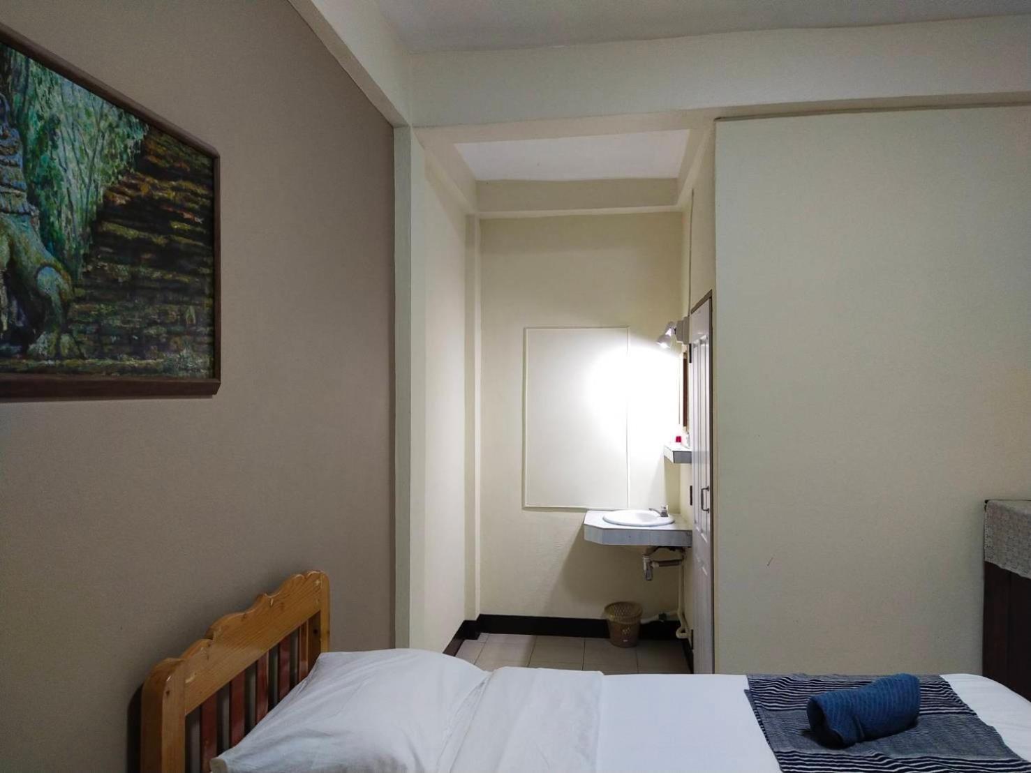 The Shire Guesthouse Chiang Mai Bilik gambar