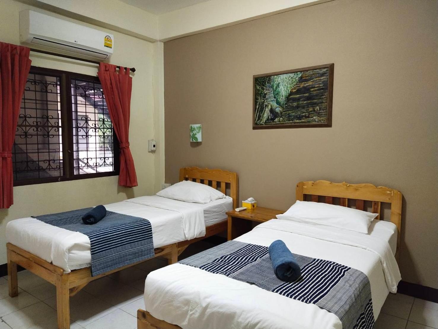 The Shire Guesthouse Chiang Mai Bilik gambar